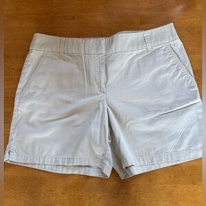 LOFT Women's 6” 100% Cotton Beige Shorts Size 10